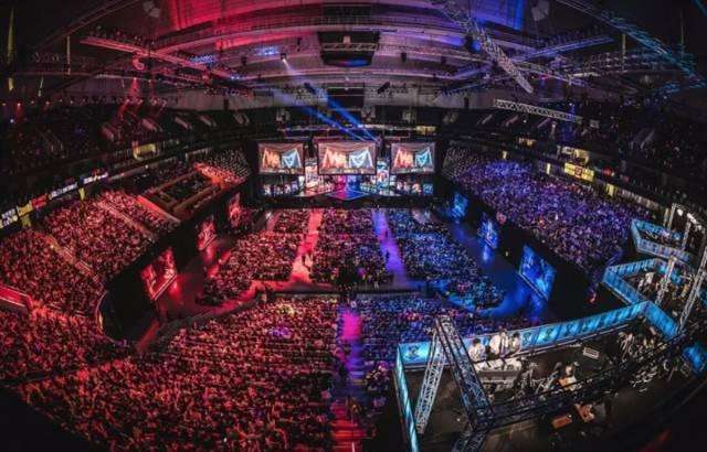 UP赛后群访教练：先进季后赛吧 能不能进世界赛就大家一起努力